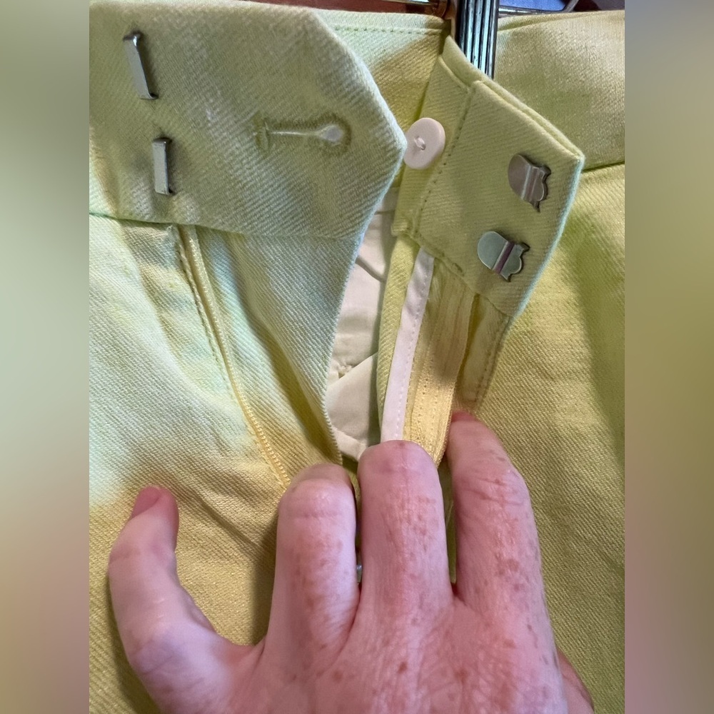 Anne Klein Green Chinos Effortless Style - Picture 4 of 10